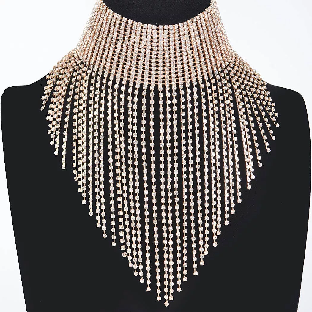 3AM BY H&D ACCESSORIES – Rhinestone Necklace