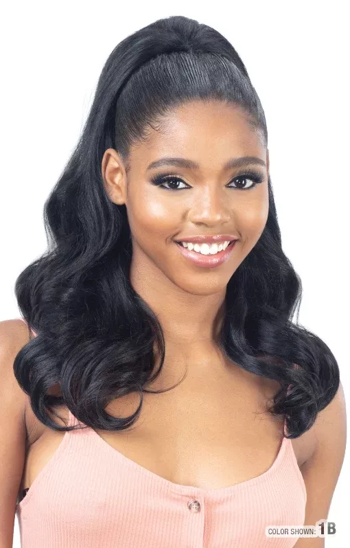 FREETRESS – EQUAL NATURAL ME NATURAL BOUNCY CURL (DRAWSTRING)