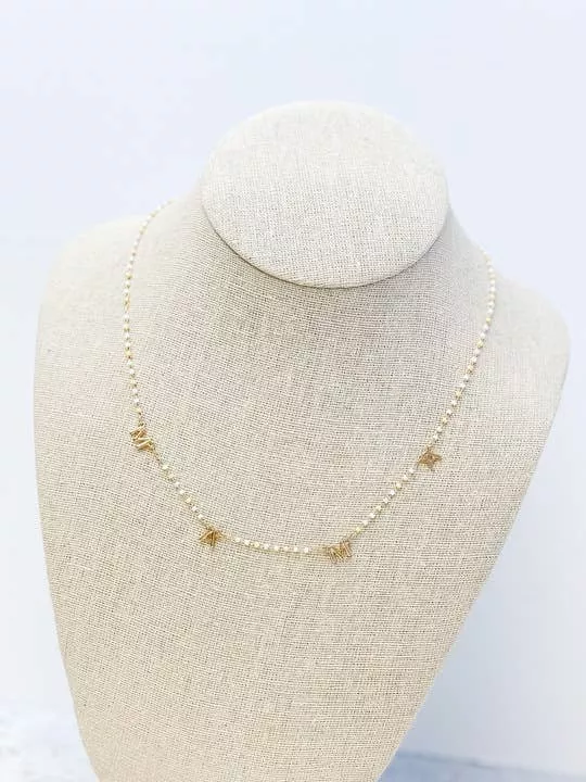 ‘Mama’ Chain Necklaces