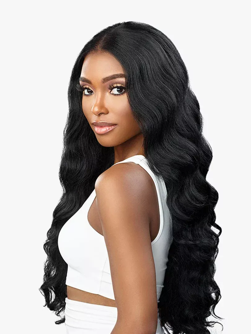 SENSATIONNEL – BUTTA LACE WIG – CURLY BODY 26″ (HH MIXED)